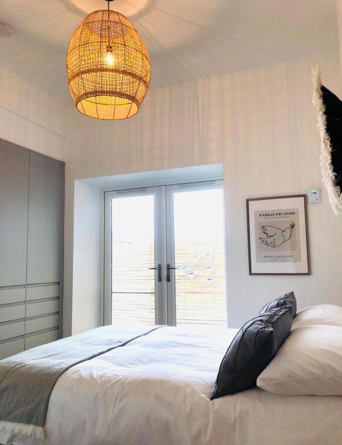 See Our Amazing Score At The Kepties - 5 X Luxurious Serviced Apartments - With Gardens - Fully Equipped - Free Parking - By Orion Short Stays - See Our Other Individual Listings --- This Is For Brand Awareness Only --- Арброт Экстерьер фото