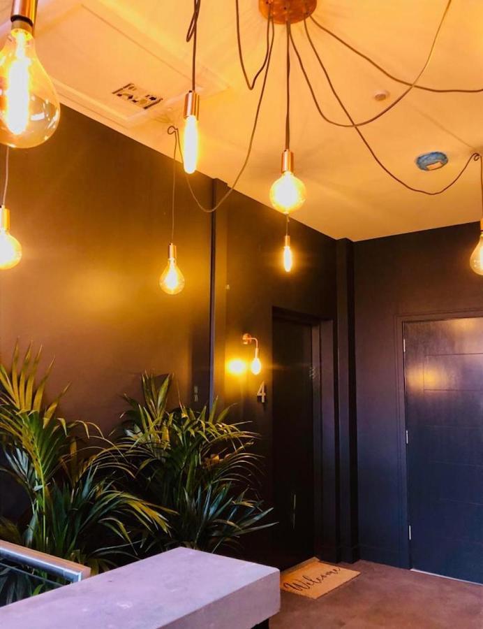 See Our Amazing Score At The Kepties - 5 X Luxurious Serviced Apartments - With Gardens - Fully Equipped - Free Parking - By Orion Short Stays - See Our Other Individual Listings --- This Is For Brand Awareness Only --- Арброт Экстерьер фото